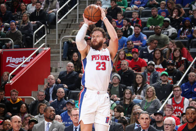 体育西甲： 巴萨2-0加的斯 收获赛季首胜