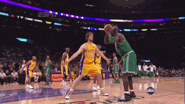 体育鲁能引援：莱昂纳多加盟在即 宋株熏渐行渐远